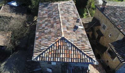 Réfection complète d'une toiture avec charpente et isolation à La Calmette
