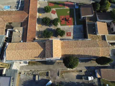 Rénovation de toiture d'école ou de bâtiment de collectivités à Clarensac