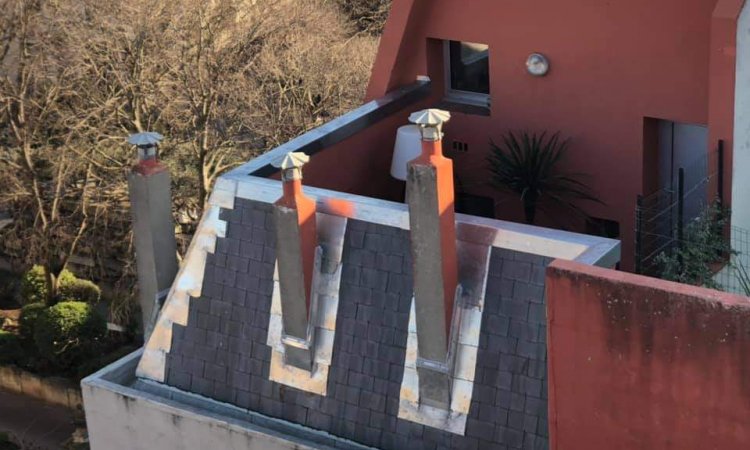 Pose d'abergement de cheminé pour éviter les infiltrations d'eau à Nîmes, Montpellier et à Saint-Tropez