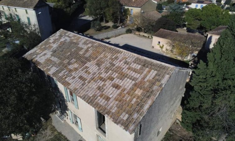 Réfection de toiture dans le Gard, l'Hérault et dans le Golfe de Saint-Tropez