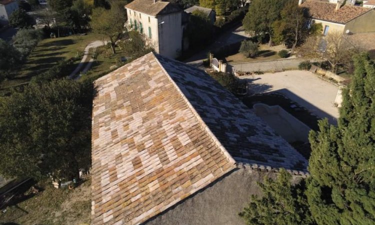 Réfection de toiture à Nîmes, Montpellier et à Saint-Tropez